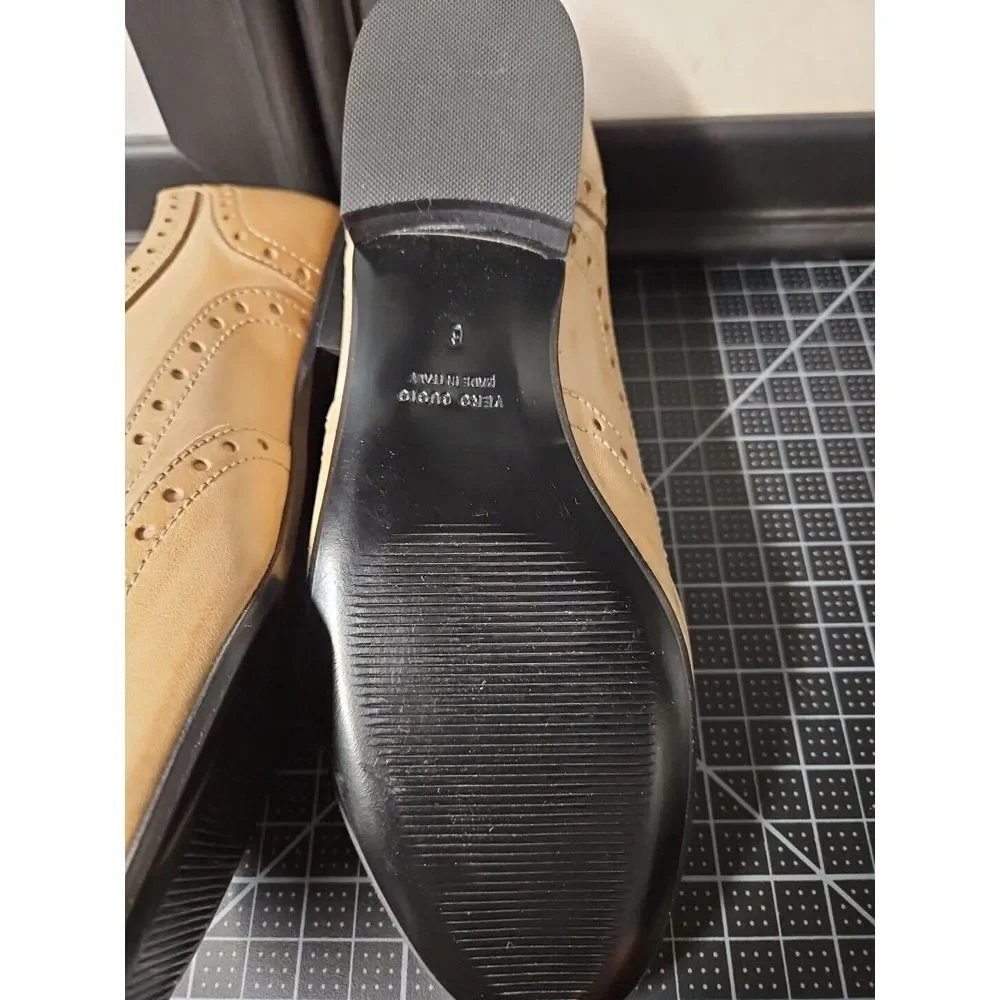 Massimo Matteo Lucia Laceless Wing Tip‎ oxford shoes Taupe 6 M